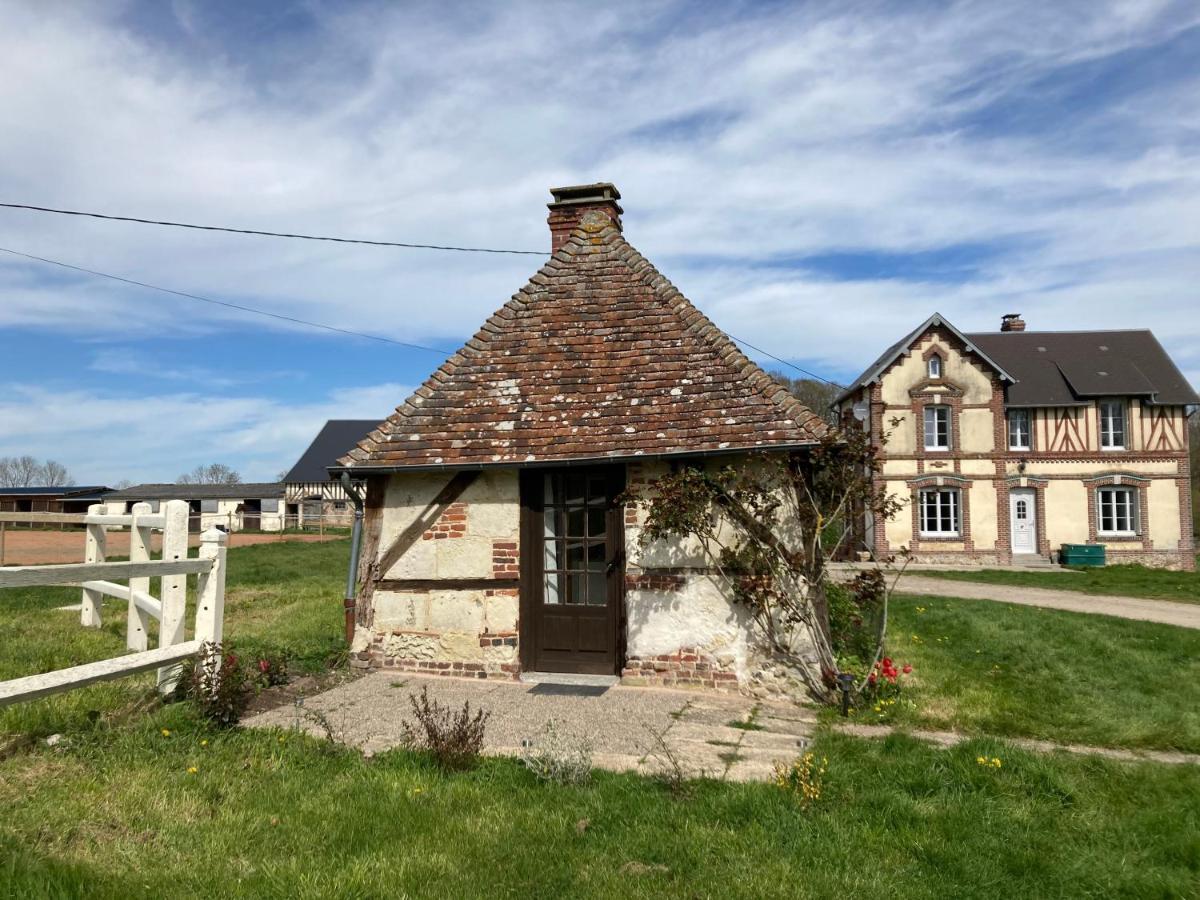 Villa Tiny House Du Haras Cour Lozey Sainte-Marguerite-des-Loges Exterior foto